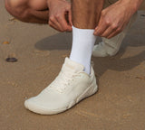INTO THE BAREFOOT WORLD: A GUIDE FOR BEGINNERS