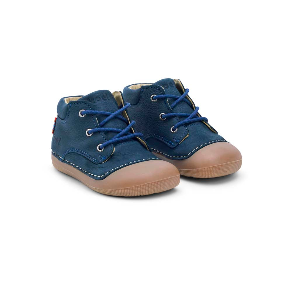 AVERIY Leather