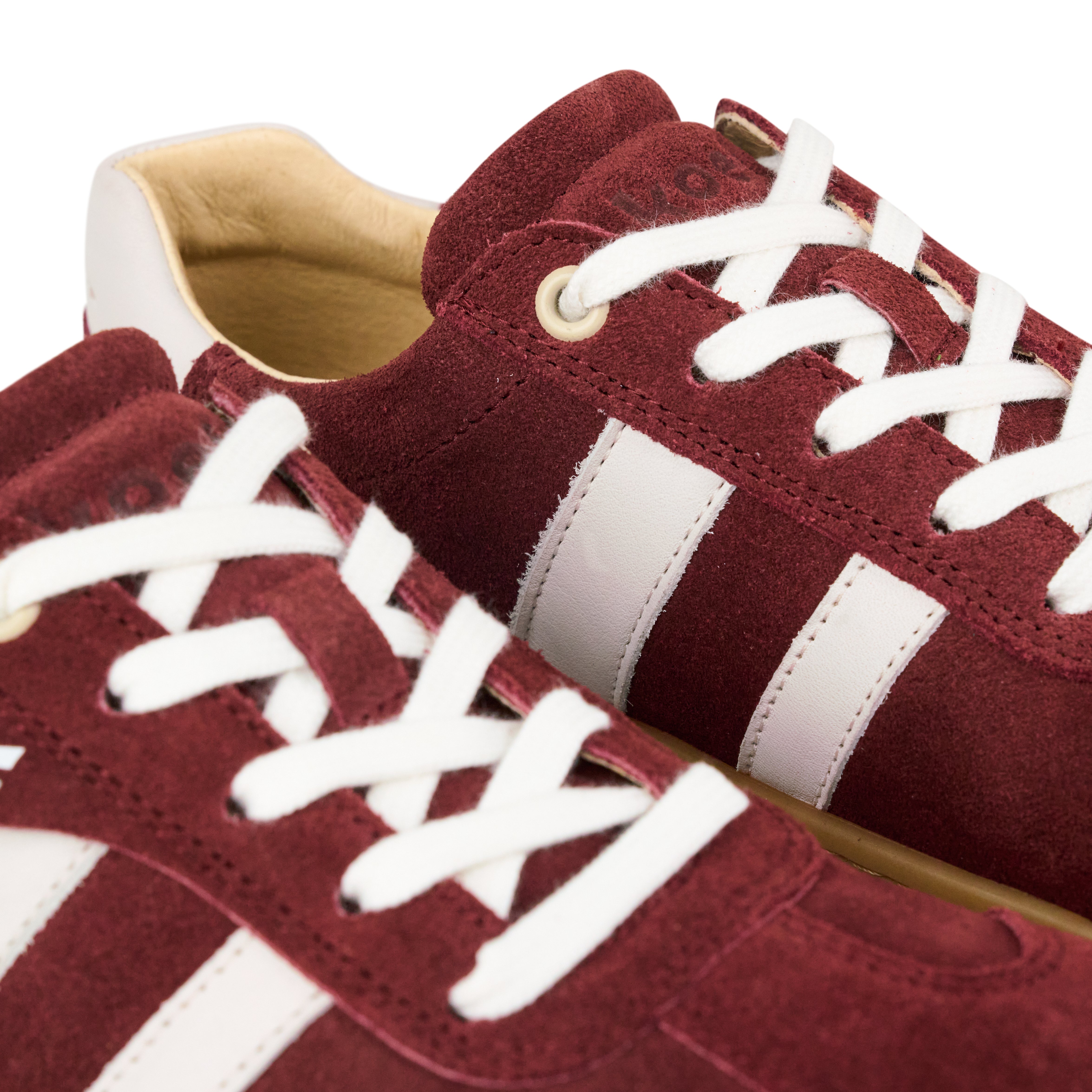 ILO Suede