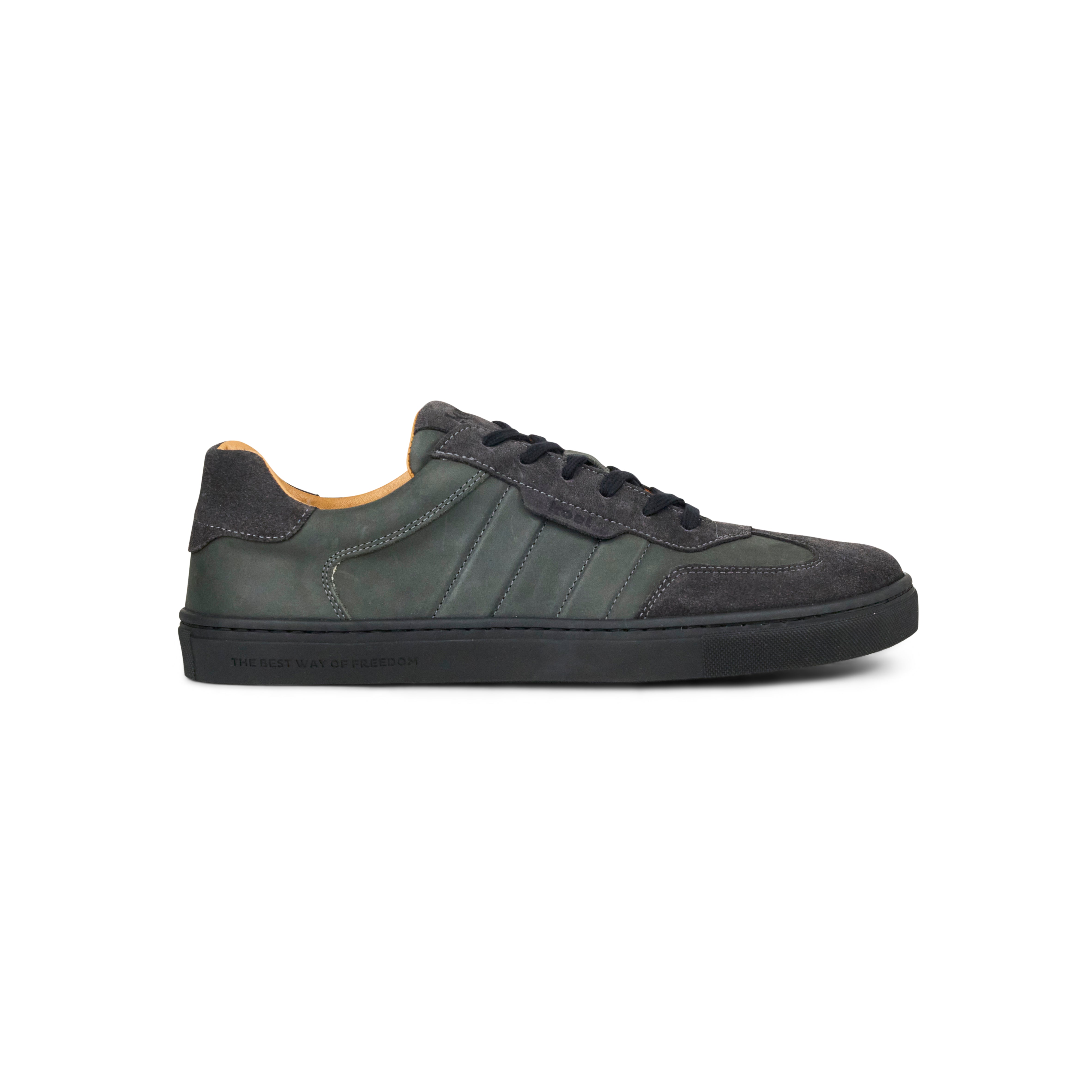 HELIO Suede